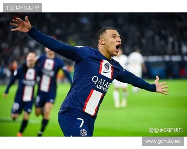 姆巴佩是否适配中锋角色：战术定位与终结方式分析