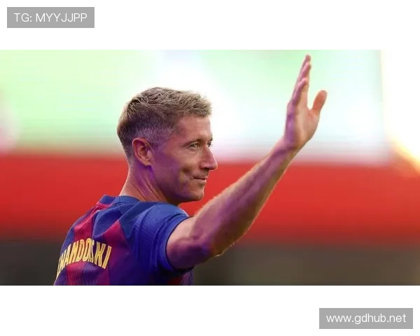 莱万多夫斯基禁区嗅觉与跑位能力解析：进球模型如何形成