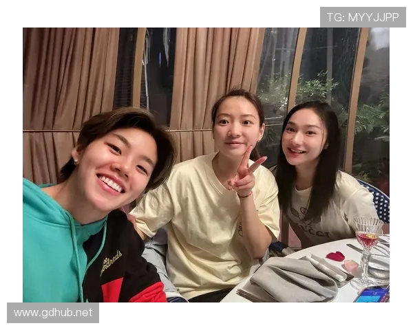 黄雅琼的日常：凌晨四点泡枸杞，奖金买包不手软